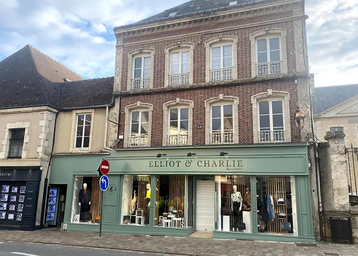 L'eclat Du Colza Mortagne-au-Perche